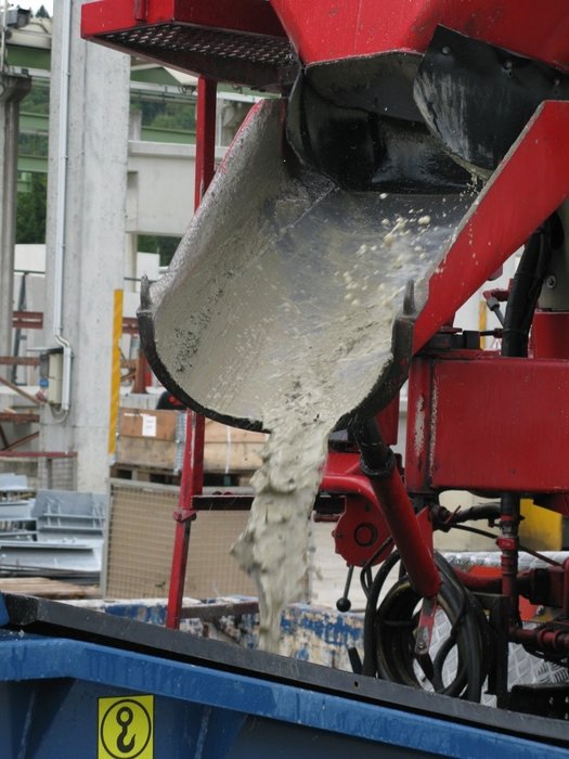 Des pompes Watson-Marlow pour la gestion des eaux de lavage alcalines issues de la production de béton.